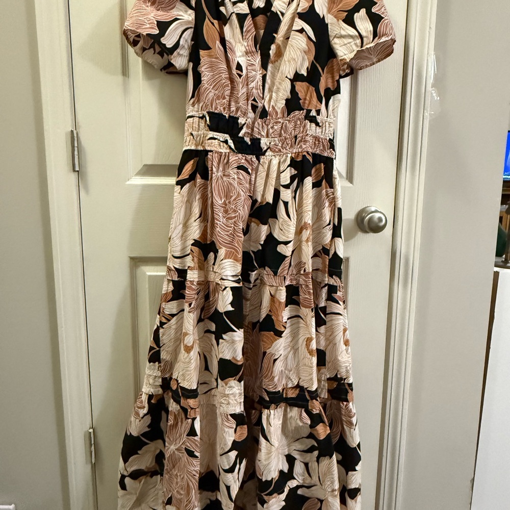Floral Print Maxi Dress - Black and Beige